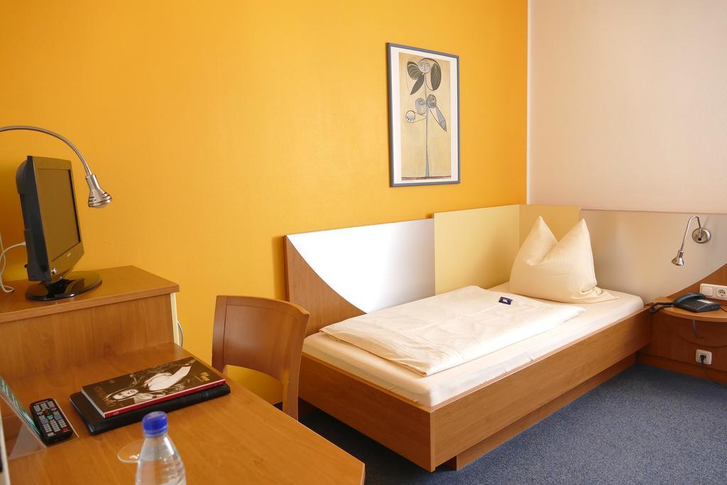 Hasi'S Hotel Grafing エクステリア 写真